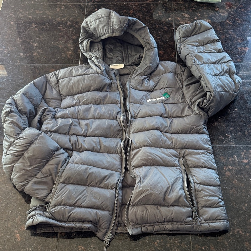 Girl Scouts Kids Puffer Jacket- youth medium (10/12)